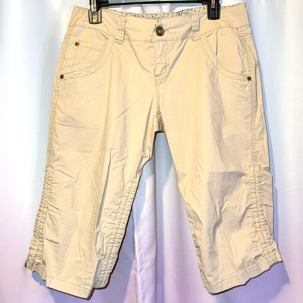 Nori Brand Tan Adjustable Length Capris Size 9
